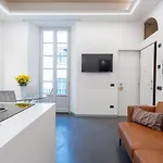 Maison Toma In Centre By Rent Lejlighed Como