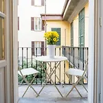 Maison Toma In Centre By Rent Lejlighed Como