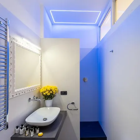 Appartement Maison Toma In Centre By Rent Como