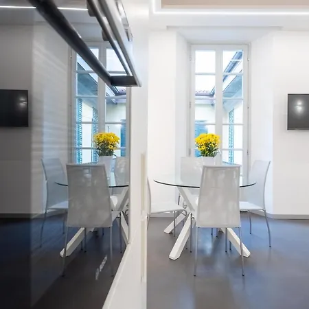 Maison Toma In Centre By Rent Apartment Como
