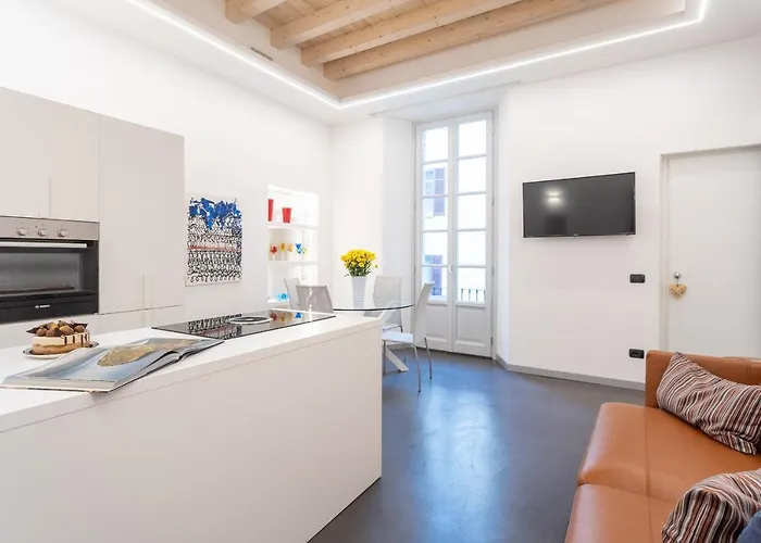 Maison Toma In Centre By Rent Apartamento Como